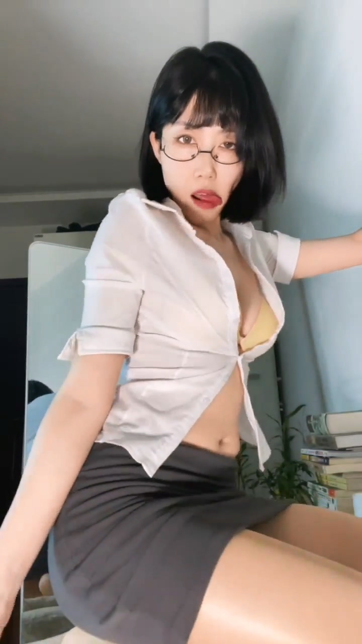 29035915726