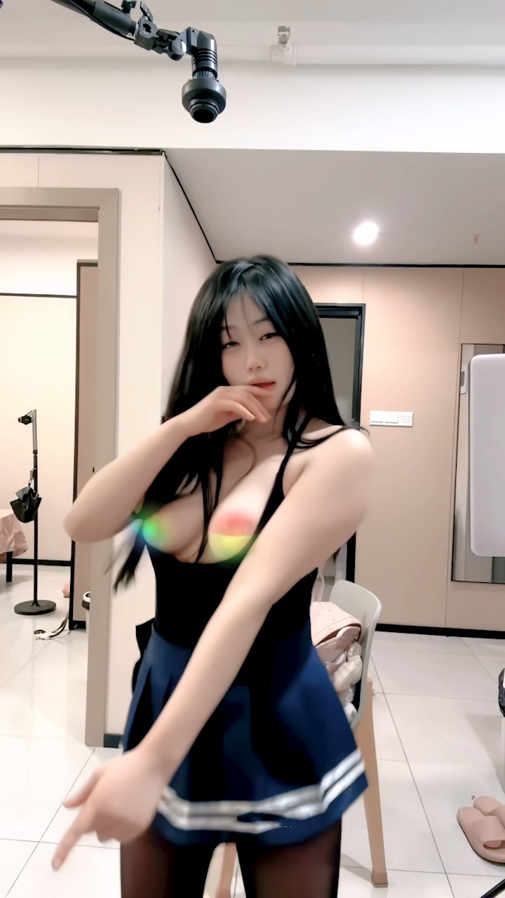18045616612