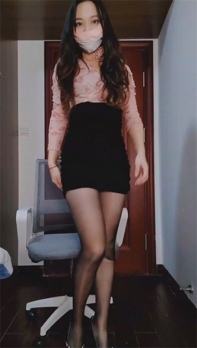 16084425563