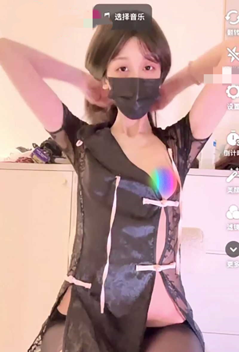 07033404644