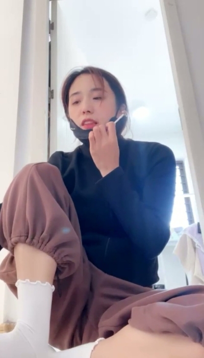16105305809
