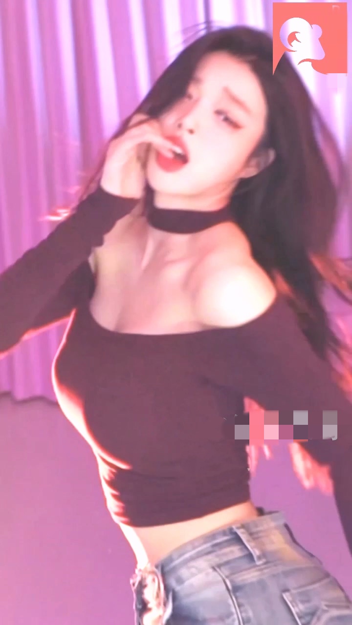 03021047947