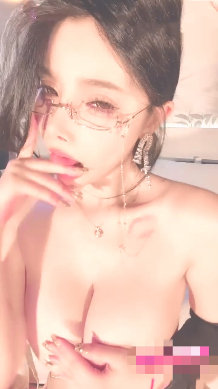 22055607723