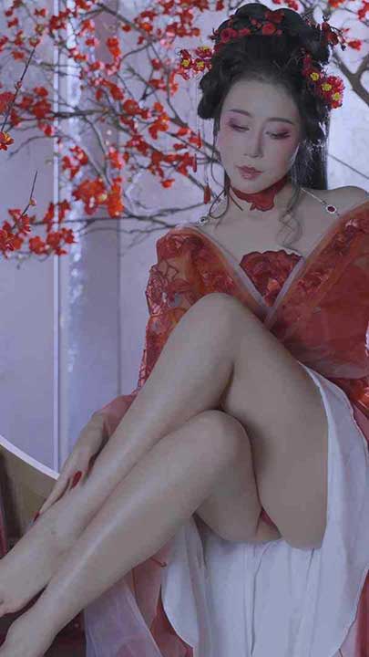 微博 奈汐酱 4月大尺度古风醉梅私房摄影90P+1V【0.4G】
