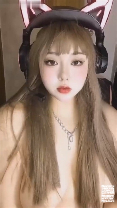 03024204458