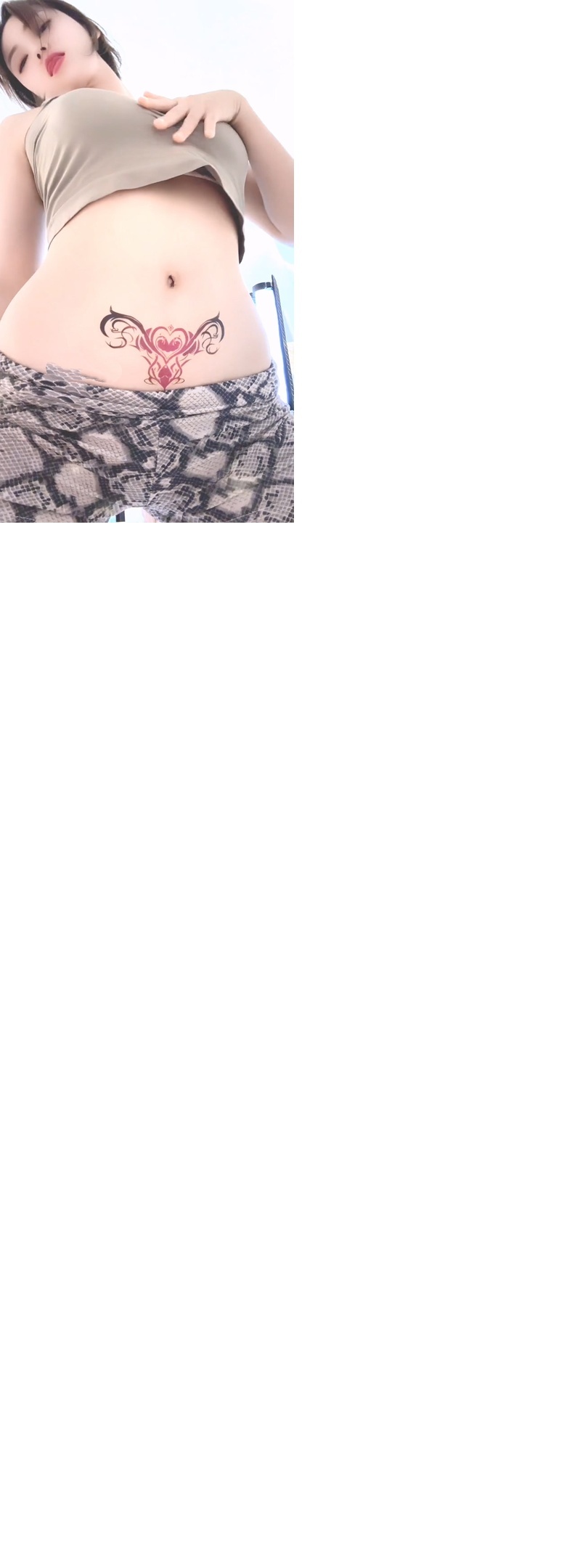 16024330449
