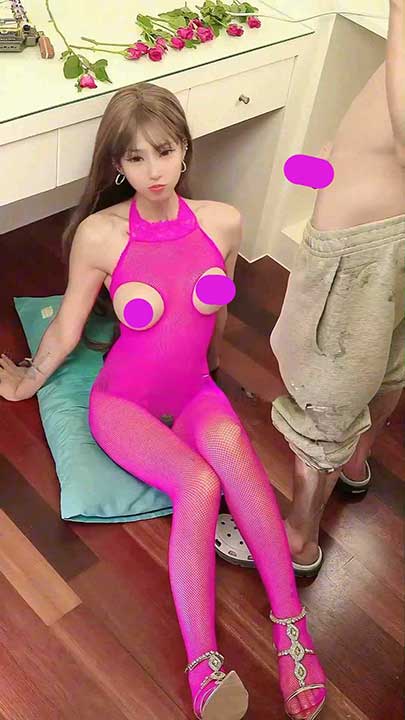 推特 奶凶大人 反差女神粉连体袜1V【1.74G】